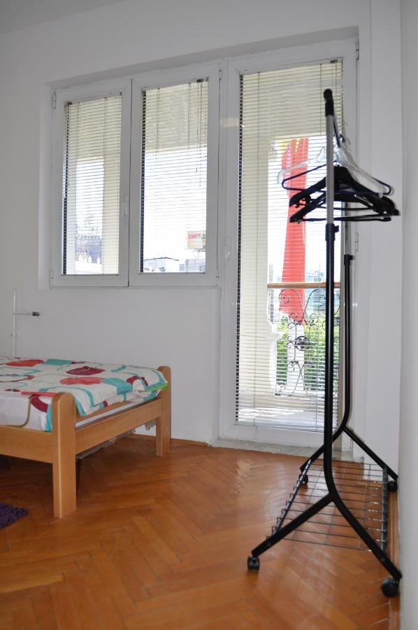 Center Apartments Скопие Екстериор снимка