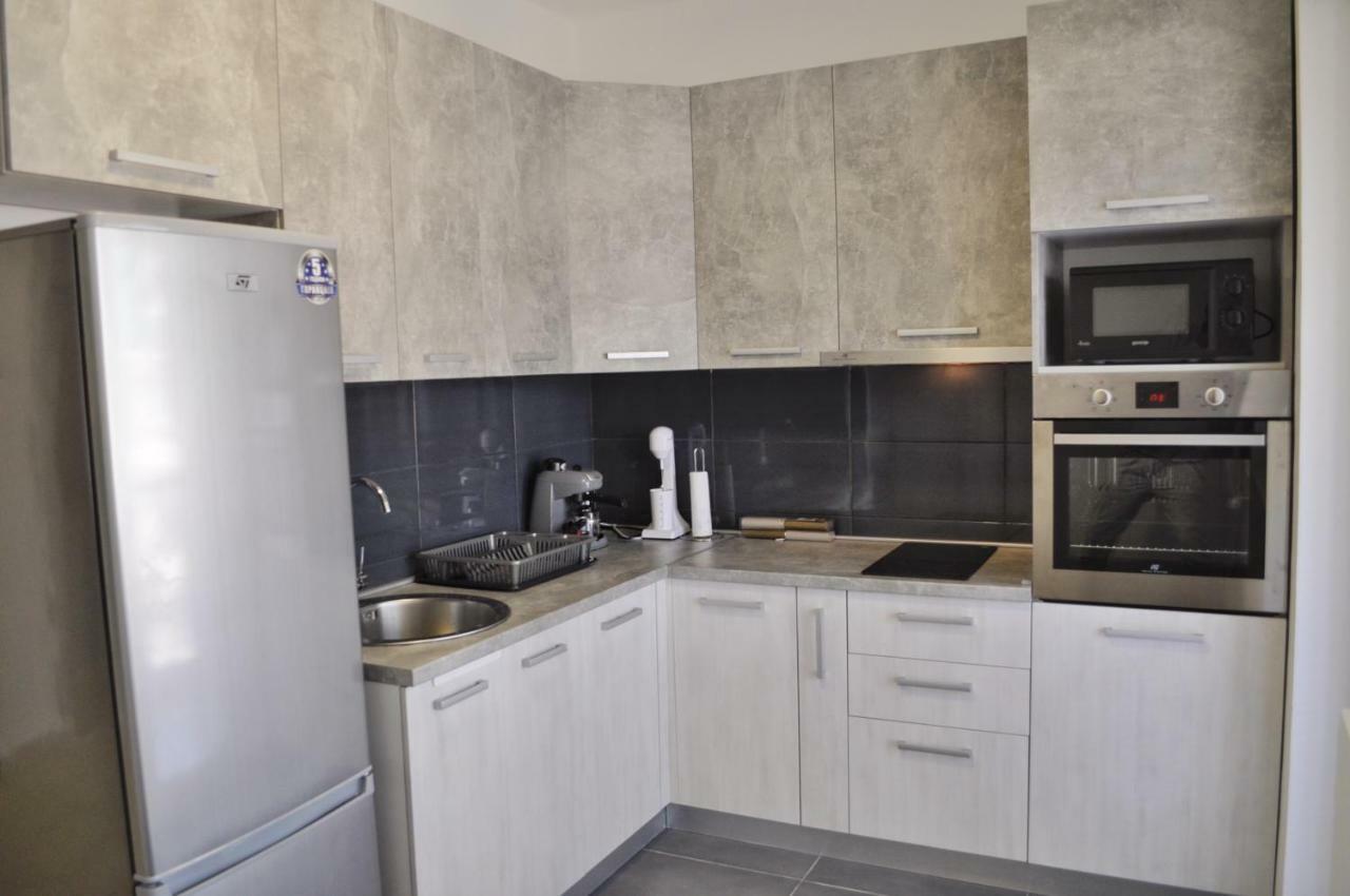Center Apartments Скопие Екстериор снимка